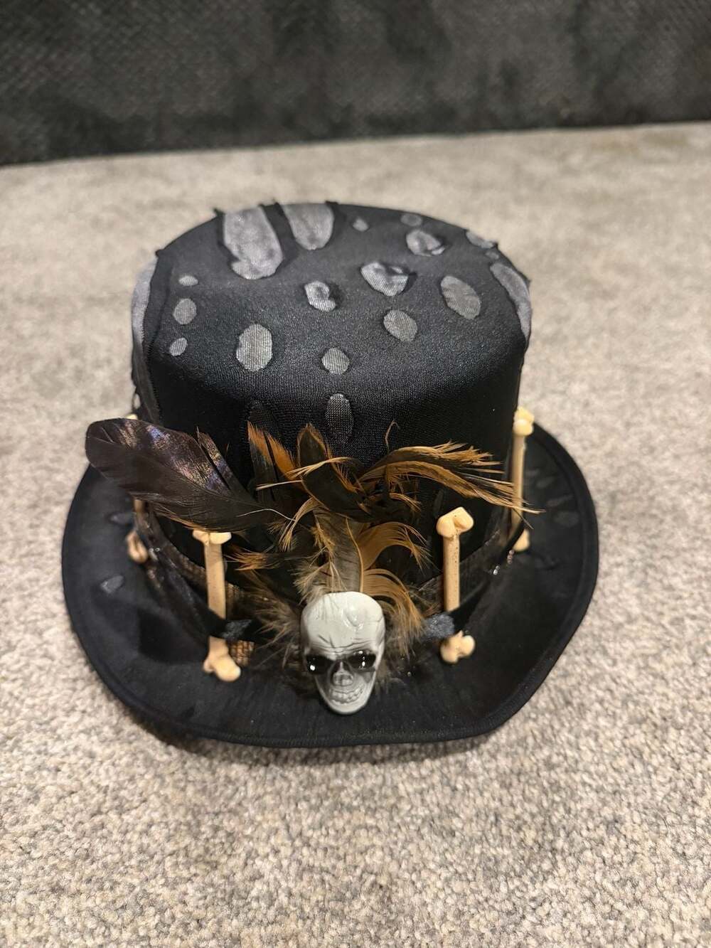 Spirit Halloween Witch Doctor Top Hat Skull Bones Feathers Black